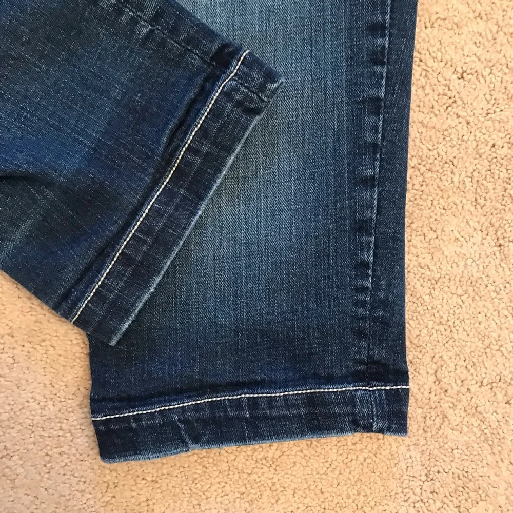 YMI City Of Angeles Denim Bermuda Shorts Sz 7 Slight Distressing Long Length y2k